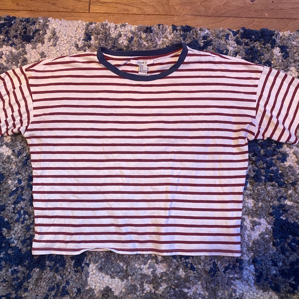 Dark pink/purple and white striped (kind of) cropped tshirt